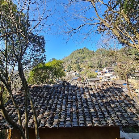 Nha Co Lao Xa Homestay Hmong & Bungalow Air Conditioner Dong Van  Exterior foto